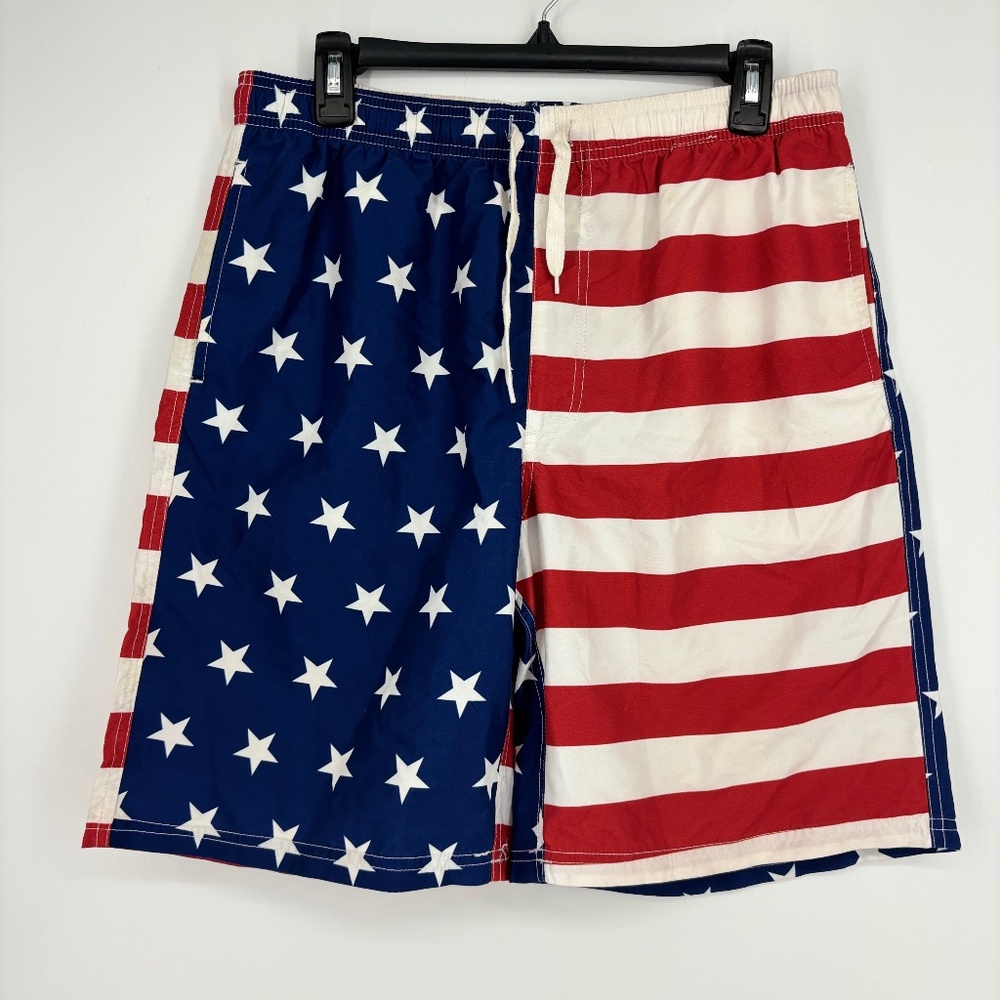 Grand Everest Mens Size 34 Swim Trunks Shorts Red White Blue USA Flag Print
